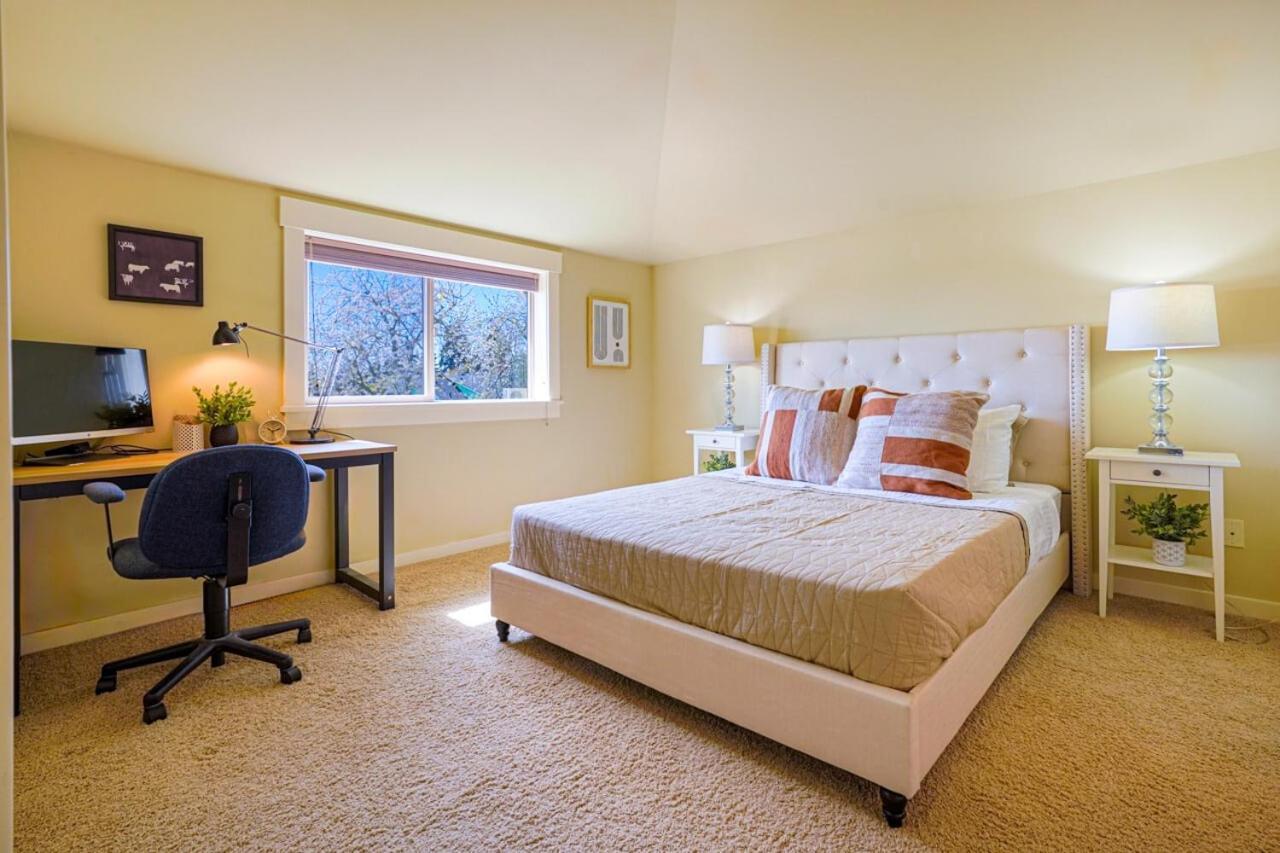 Stylish North Seattle Townhouse- Dual Master Suites Kültér fotó
