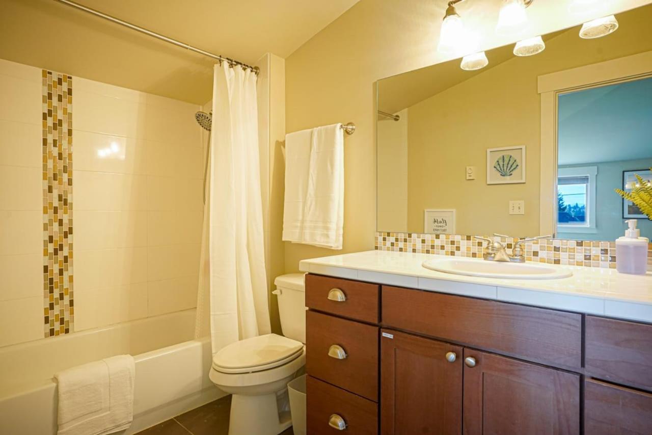Stylish North Seattle Townhouse- Dual Master Suites Kültér fotó