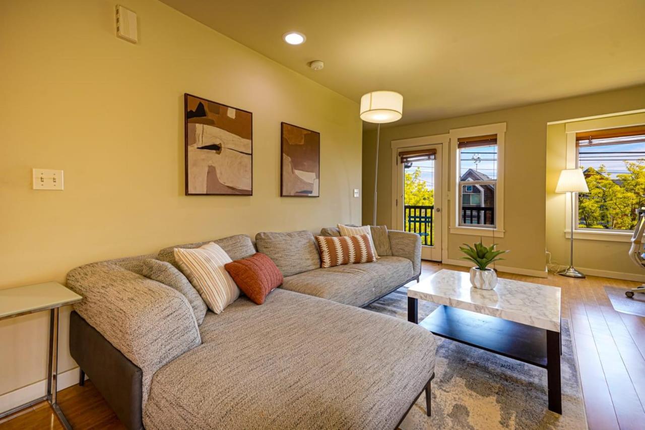 Stylish North Seattle Townhouse- Dual Master Suites Kültér fotó